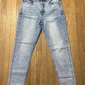 American Eagle Outfitters Light Blue Mom Jeans